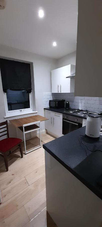 Comfy Fenia Quarto em Acomodações Particulares