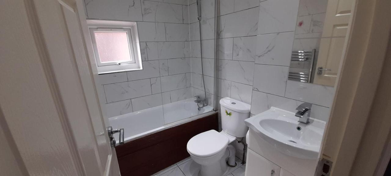 Comfy Fenia Quarto em Acomodações Particulares *