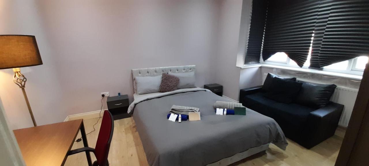 Comfy Fenia Quarto em Acomodações Particulares
