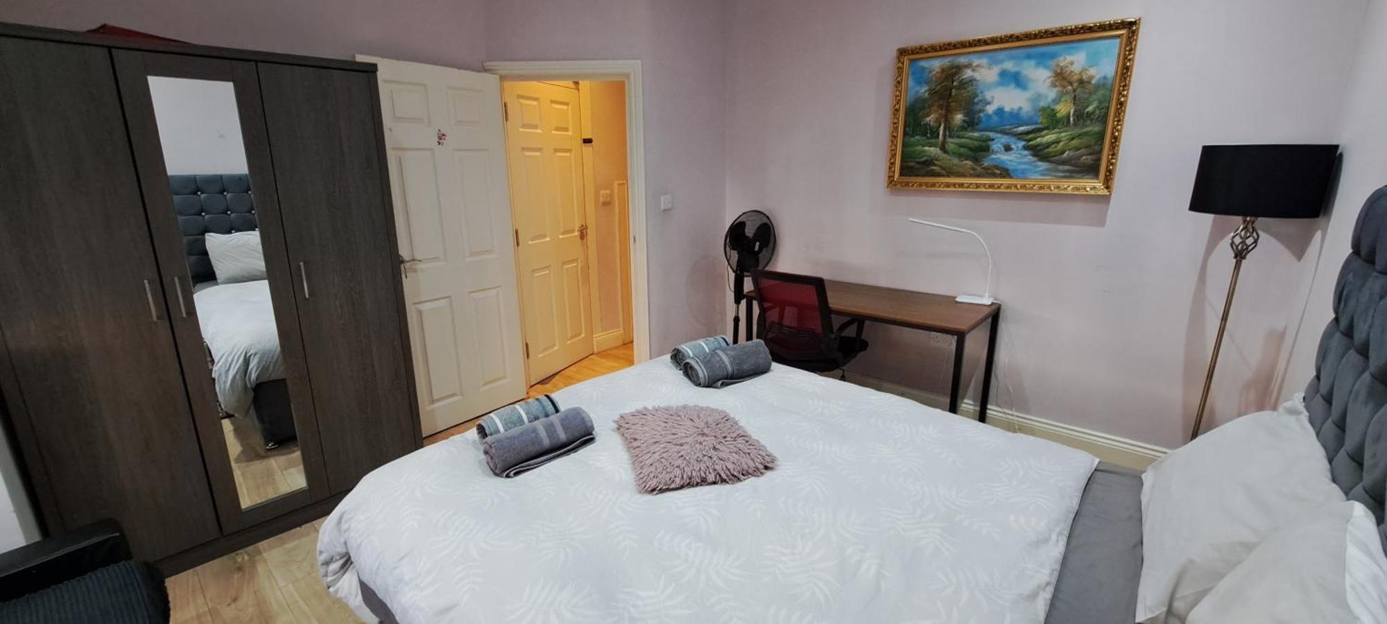 Comfy Fenia Quarto em Acomodações Particulares Londres