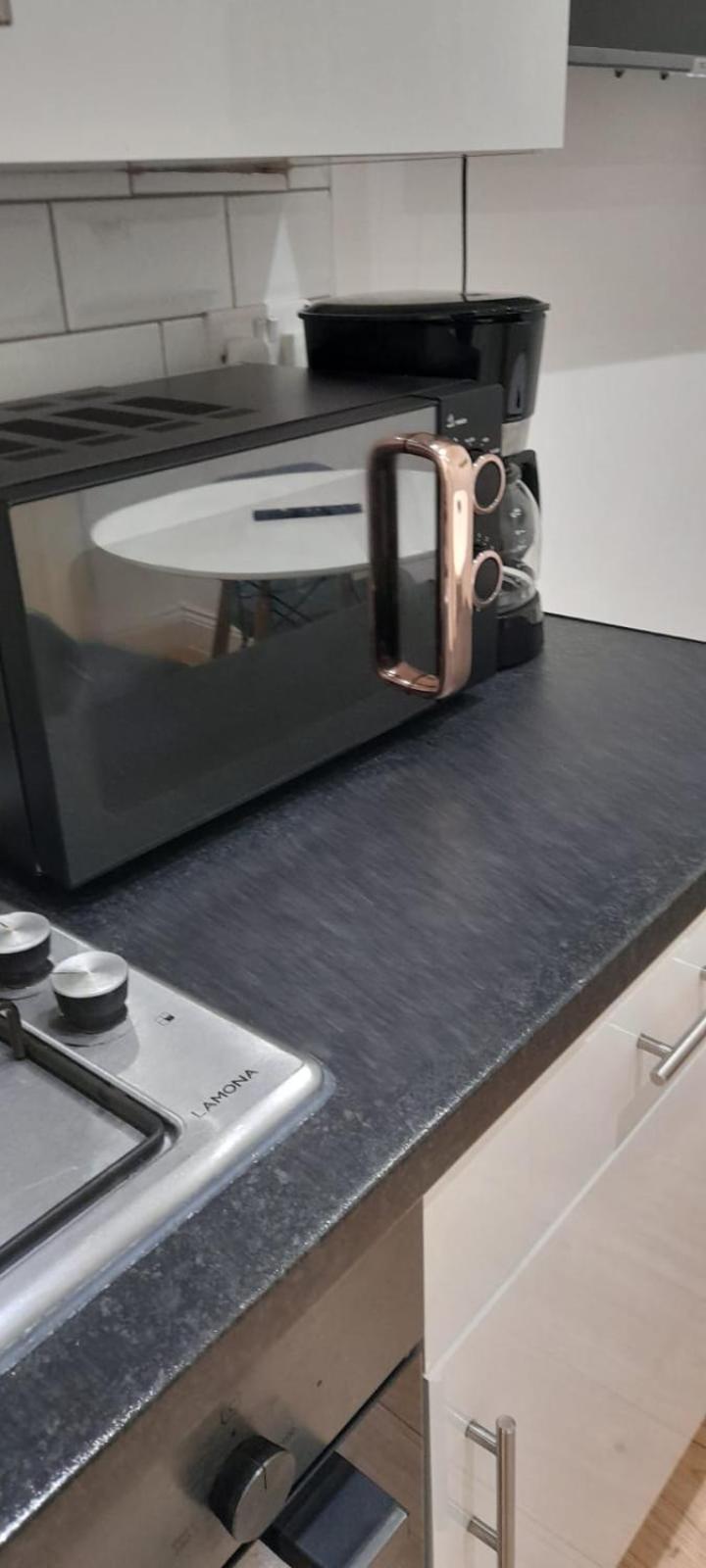 Comfy Fenia Quarto em Acomodações Particulares *